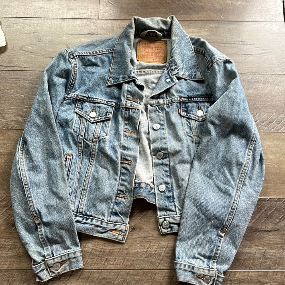 Vintage Levi’s jeans jacket
